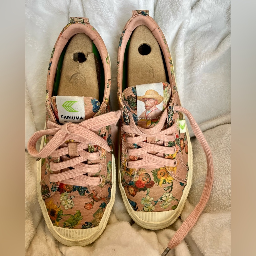 Cariuma Van Gogh Museum Limited Edition Oca Low Jubilee 50 Flower Size8 LikeNew